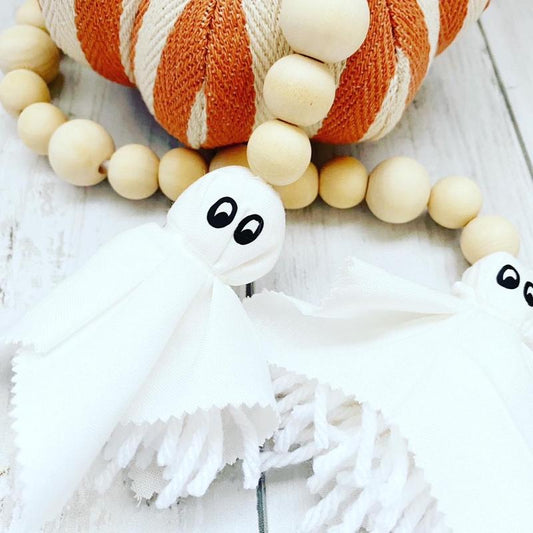 Ghost Halloween Beaded Garland, Halloween Decor, Halloween Farmhouse Bead Garland